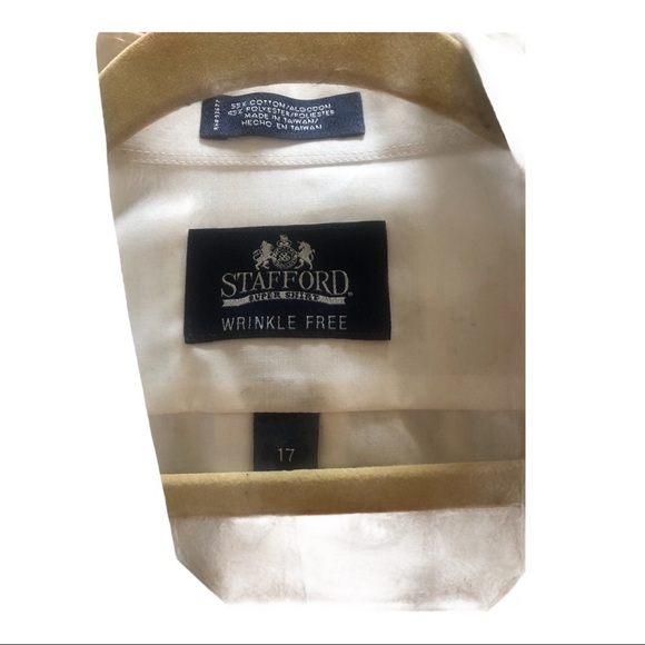Beautiful Men's Summer Button Up White Shirt. Short sleeve - Picture 4 of 4